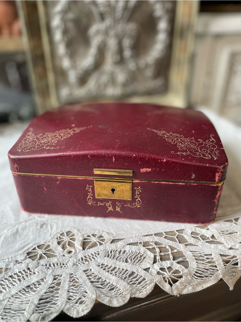 Vintage Farrington antique red gold jewelry box